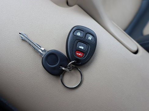 Used 2007 Pontiac Solstice Convertible w/ Premium Package image 26