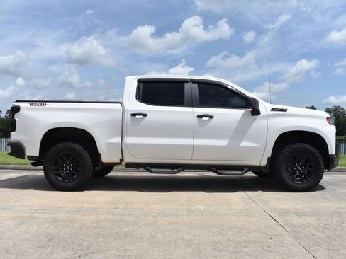 Used 2019 Chevrolet Silverado 1500 Custom Trail Boss w/ Custom Convenience Package AWD/4WD image 3