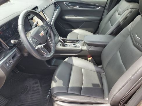 Certified 2022 Cadillac XT5 Premium Luxury AWD/4WD image 5