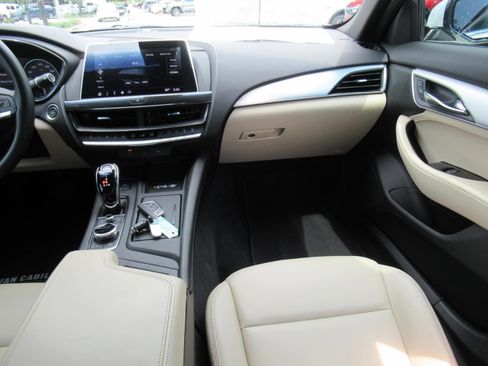 Used 2023 Cadillac CT5 Luxury RWD image 14