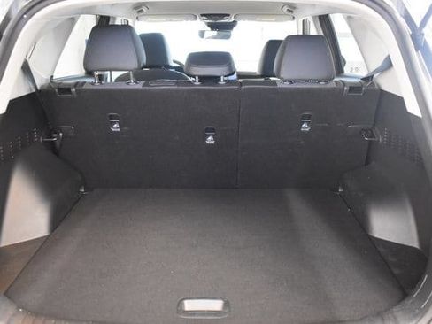 Used 2025 Kia Seltos S FWD image 16