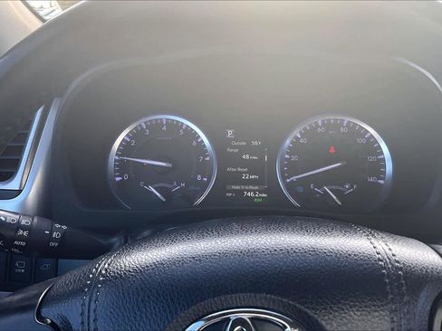 Used 2019 Toyota Highlander Limited Platinum image 25