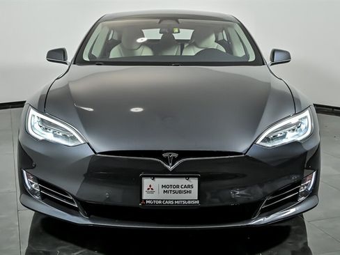 Used 2018 Tesla Model S 100D AWD/4WD image 4