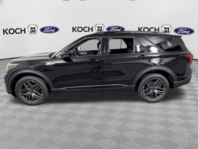 New 2026 Ford Explorer ST-Line w/ ST-Line Street Pack AWD/4WD image 4