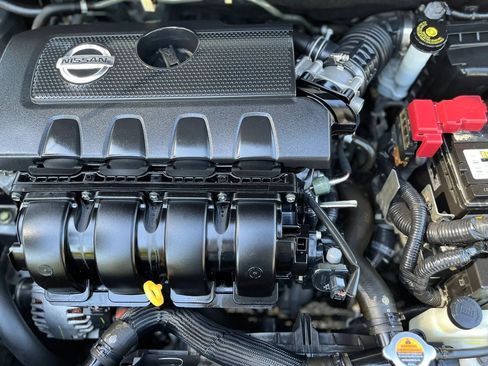 Used 2015 Nissan Sentra SR FWD image 29