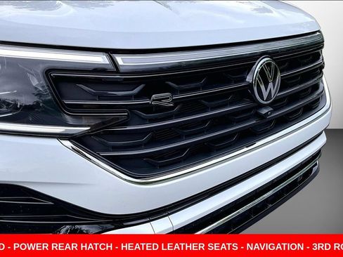 Used 2025 Volkswagen Atlas SEL Premium R-Line AWD/4WD image 32