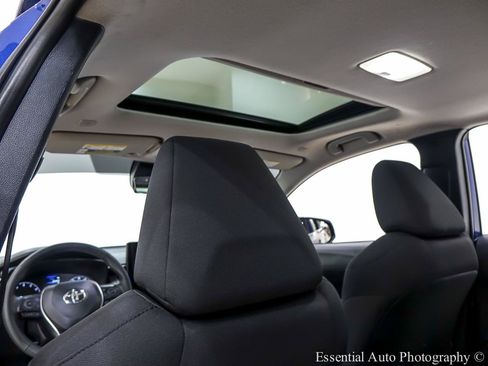 Used 2024 Toyota Corolla Cross LE w/ Moonroof Package FWD image 17