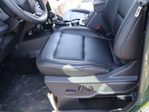 New 2025 Ford Bronco Badlands image 13