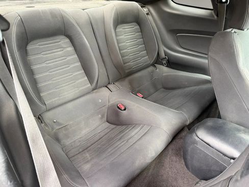 Used 2015 Ford Mustang GT image 33