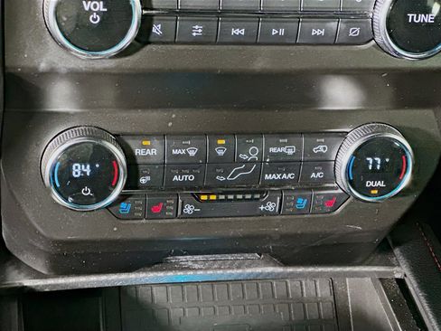 Used 2020 Ford Expedition Limited w/ Equipment Group 303A image 24