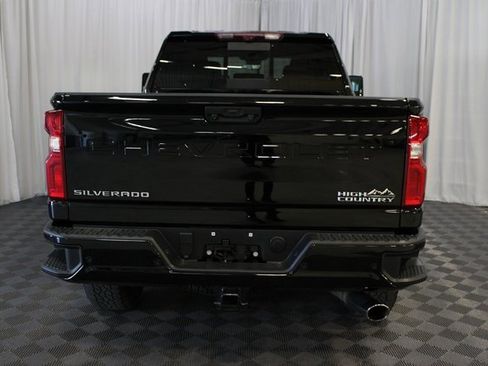 Used 2024 Chevrolet Silverado 2500 High Country w/ High Country Premium Package image 5