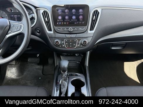 Used 2024 Chevrolet Malibu LT FWD image 13