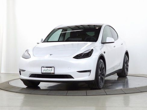 Used 2024 Tesla Model Y Long Range image 4
