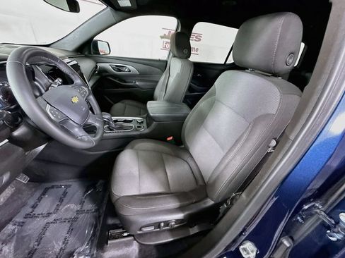 Used 2023 Chevrolet Traverse LT FWD image 24