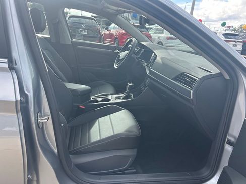 Used 2023 Volkswagen Jetta SE image 33
