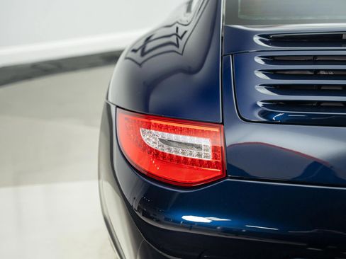 Used 2009 Porsche 911 Carrera image 21