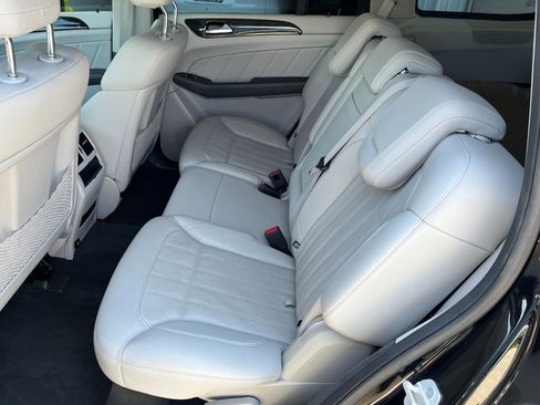 Used 2016 Mercedes-Benz GL 320 BlueTEC 4MATIC image 14