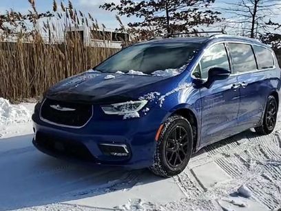 Used 2021 Chrysler Pacifica Touring-L