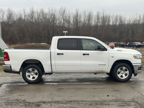 New 2026 RAM 1500 Big Horn AWD/4WD image 9