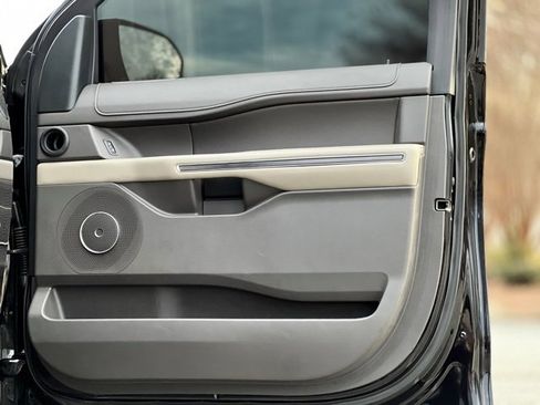 Used 2020 Ford Expedition XLT w/ Equipment Group 202A image 23