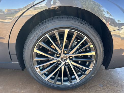 New 2025 Lexus ES 350 w/ Premium Package image 7