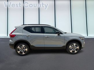 New 2026 Volvo XC40 B5 Plus w/ Protection Package Premier AWD/4WD video 2