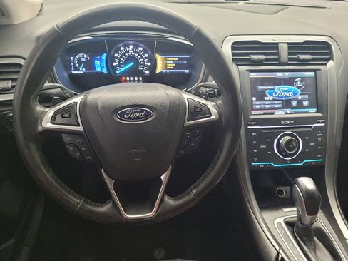 Used 2014 Ford Fusion Titanium FWD image 22