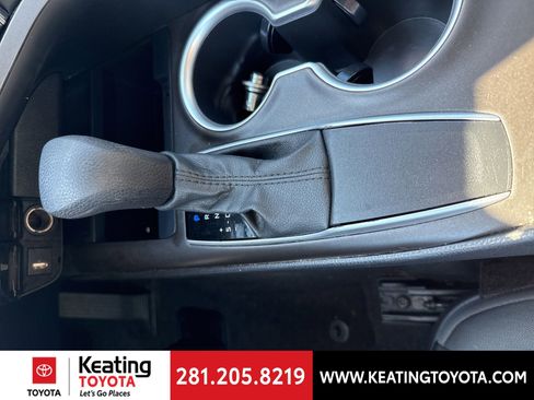 Used 2021 Toyota Camry LE image 17