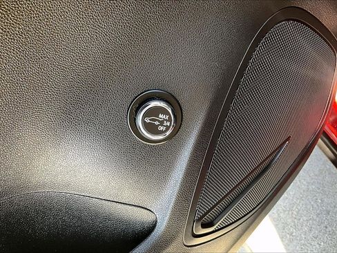 Used 2023 Buick Envision Essence image 17