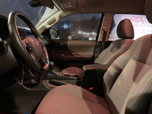 Certified 2022 Toyota Tacoma SR image 9