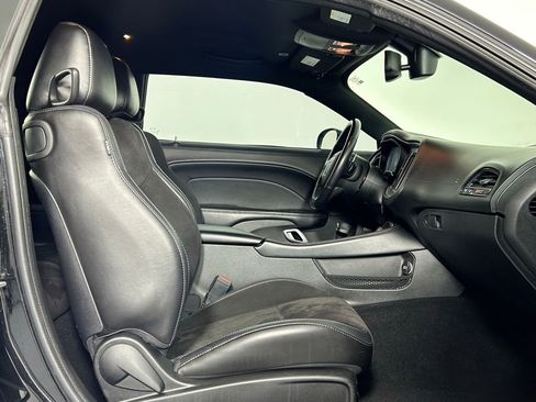 Used 2022 Dodge Challenger R/T Scat Pack RWD image 11