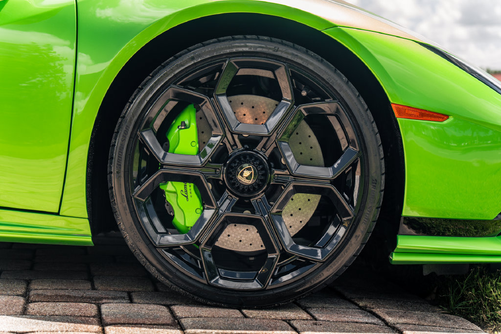 Used 2024 Lamborghini Huracan Tecnica RWD image 14