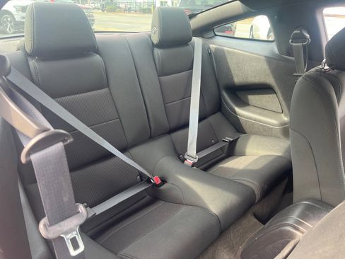 Used 2013 Ford Mustang Coupe image 16
