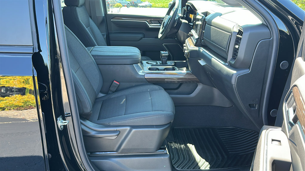 New 2026 Chevrolet Silverado 1500 RST w/ Z71 Off-Road Package AWD/4WD image 29