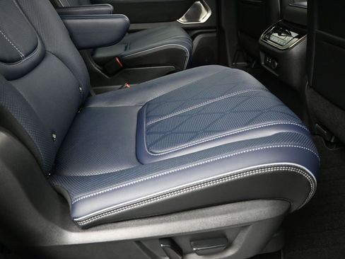 New 2026 INFINITI QX80 4WD w/ Sport Exterior Package image 23