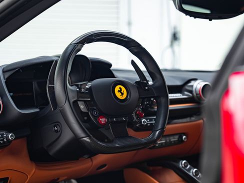 Used 2019 Ferrari 812 Superfast image 31