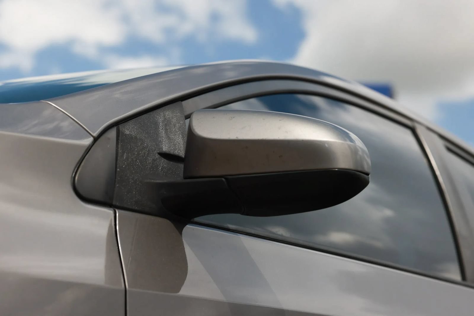 Used 2015 Toyota Corolla LE FWD image 32