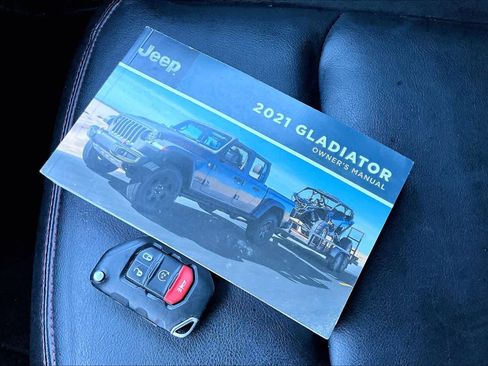 Used 2021 Jeep Gladiator Rubicon image 14