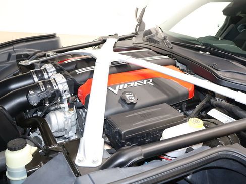 Used 2015 Dodge Viper w/ Quick Order Package 22J GT image 36