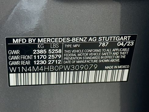 Used 2023 Mercedes-Benz GLB 250 4MATIC image 12