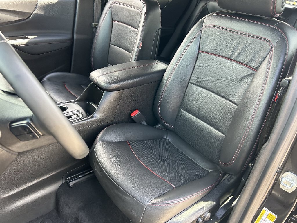 Used 2022 Chevrolet Equinox RS w/ RS Leather Package FWD image 20