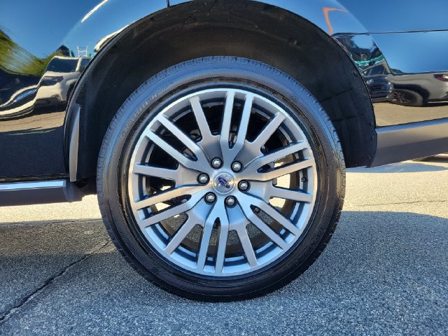 Used 2023 Ford Expedition Limited RWD image 11