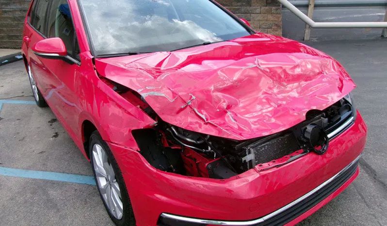 Used 2019 Volkswagen Golf S FWD image 1
