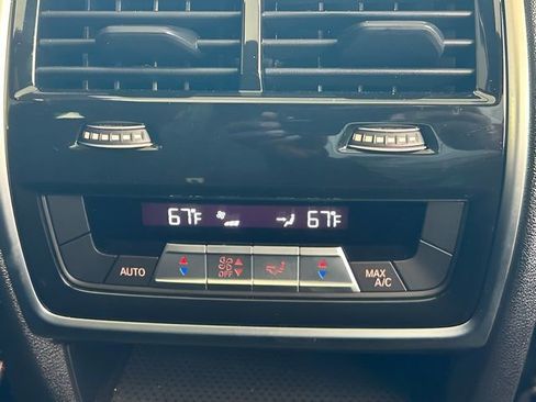Certified 2024 BMW X7 xDrive40i w/ M Sport Package image 42