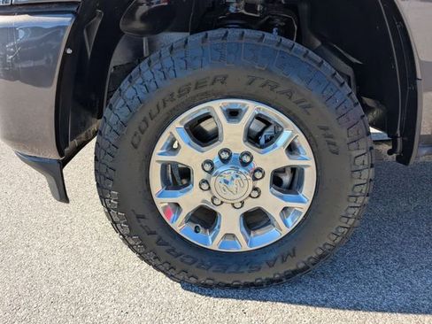 Used 2024 RAM 2500 Laramie image 18