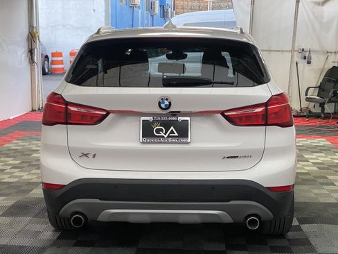 Used 2019 BMW X1 xDrive28i w/ Convenience Package image 5