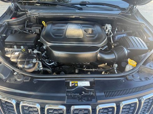 Used 2019 Jeep Grand Cherokee Limited image 44