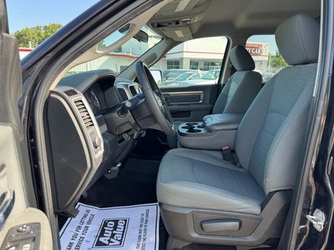 Used 2018 RAM 1500 Classic SLT AWD/4WD image 15