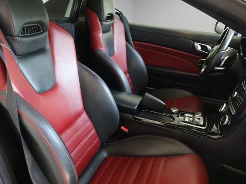 Used 2018 Mercedes-Benz SLC 43 AMG image 33