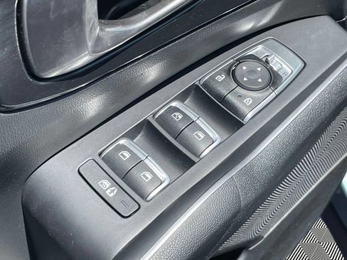Used 2023 Kia Sorento LX FWD image 18